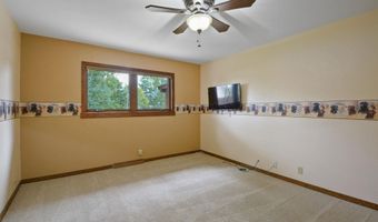 1005 MELTON St, Cheyenne, WY 82009