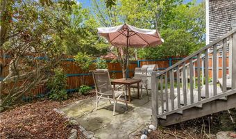 12 Callender Ave, Newport, RI 02840