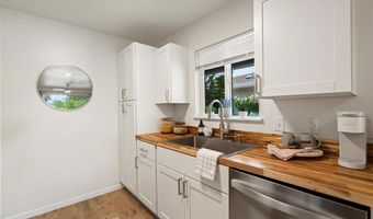74 Kunihi Ln 436, Kahului, HI 96732