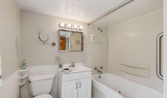 592 Old Stage Rd, Arrowsic, ME 04530