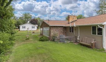 808 S CHURCH St, Albany, IL 61230