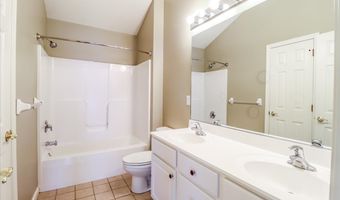702 Sienna Dr 702, Danbury, CT 06810