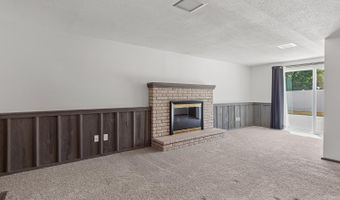 721 Riverside, Adrian, MI 49221