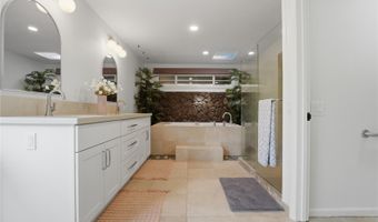 7327 Makaa St, Honolulu, HI 96825