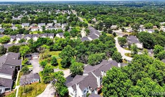 740 Woodside Trails Dr 103, Ballwin, MO 63021