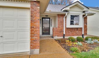 9343 Mackenzie Circle Dr, Affton, MO 63123