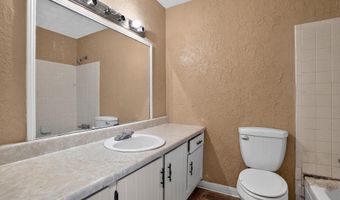 6326 PERRY St, Anniston, AL 36206