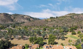 29585 Circle R Greens Dr, Escondido, CA 92026