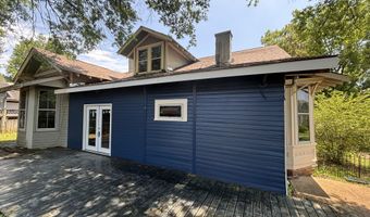 211 S Hickory St, Aberdeen, MS 39730