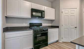 924 Hudson Rd, Chickasha, OK 73018
