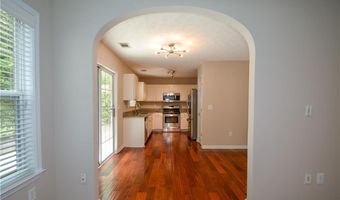 1045 Winthrope Chase Dr, Alpharetta, GA 30009