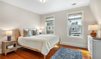 36 Bull St, Newport, RI 02840