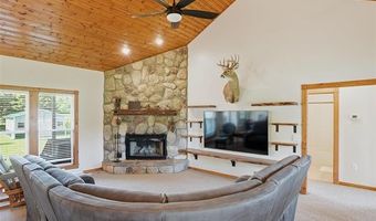 7271 Ray Rd, Argentine, MI 48473
