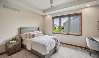 1203 NE 47th St, Ankeny, IA 50021