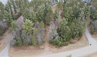 1501 E Shore Trl, Wisconsin Rapids, WI 54494