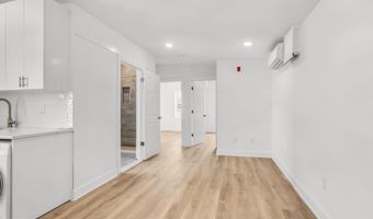 2046 E HUNTINGDON St 3F, Philadelphia, PA 19125