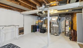 9629 Carter Ave, Allen Park, MI 48101
