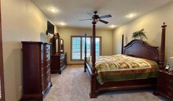 503 Curry Ave, Ava, MO 65608