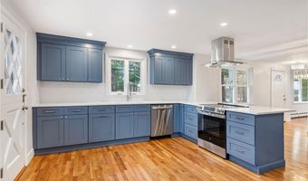 1755 Ten Rod Rd, North Kingstown, RI 02852