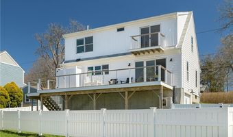 433 Wolcott Ave, Middletown, RI 02842