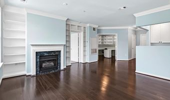 4950 BRENMAN PARK Dr 308, Alexandria, VA 22304