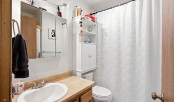 1681 Elcadore Dr, Anchorage, AK 99507