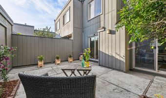 3447 Capella Ln, Alameda, CA 94502