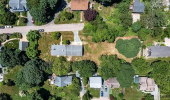 16 Pennsylvania Ave, Jamestown, RI 02835