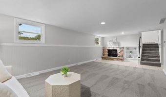 324 W SUNSET Ave, Appleton, WI 54911