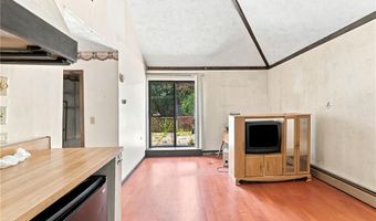 217 Narragansett St, Cranston, RI 02905