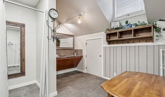 4709 220th Trl, Amana, IA 52203