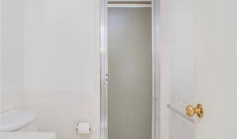 200 Hoffman Ave 402, Cranston, RI 02920