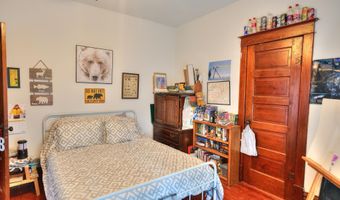 815 S 358th St, Avoca, NE 68307