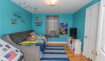 109 Fordson Ave, Cranston, RI 02910