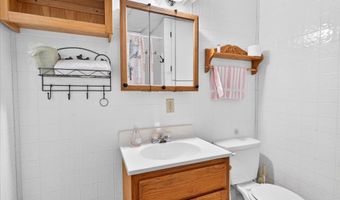 112 S Madison Ave, Aurora, MO 65605