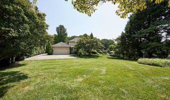 27 RAPHAEL Rd, Hockessin, DE 19707