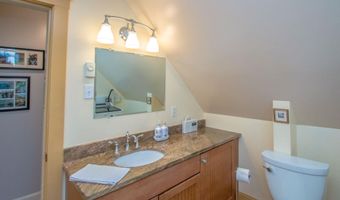 8 Kearsarge St, Bartlett, NH 03812