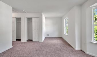 1 Esplanade Way, Bayville, NJ 08721