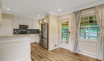 7623 ARLEN St, Annandale, VA 22003