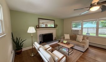 11 Hall Passway, Danbury, CT 06811