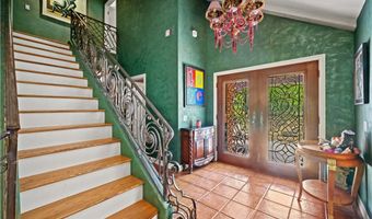 5920 Colodny Dr, Agoura Hills, CA 91301