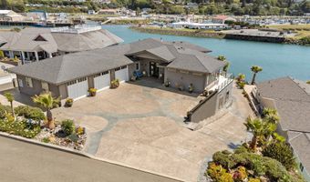 108 SEA CLIFF Ter, Brookings, OR 97415