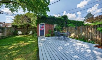 2051 W LIVINGSTON St, Allentown, PA 18104