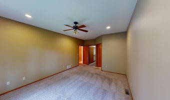 1802 Crystal Dr, Albert Lea, MN 56007