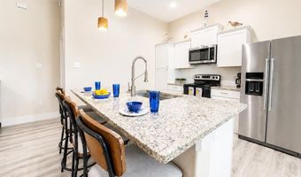195 Paradise Dr, Aransas Pass, TX 78336
