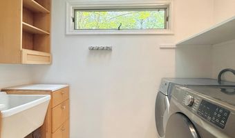 6819 SELKIRK, Bethesda, MD 20817