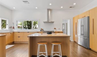 173 S Kingsley Dr, Los Angeles, CA 90004