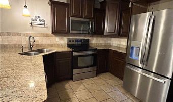 2 Powick Ln, Bella Vista, AR 72714