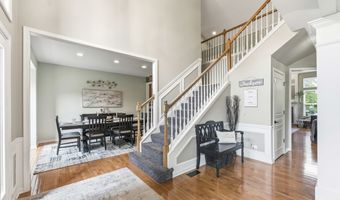 531 Brookside Ave, Algonquin, IL 60102