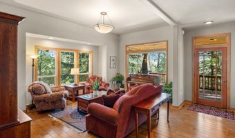 335 NW 17th St, Bend, OR 97701